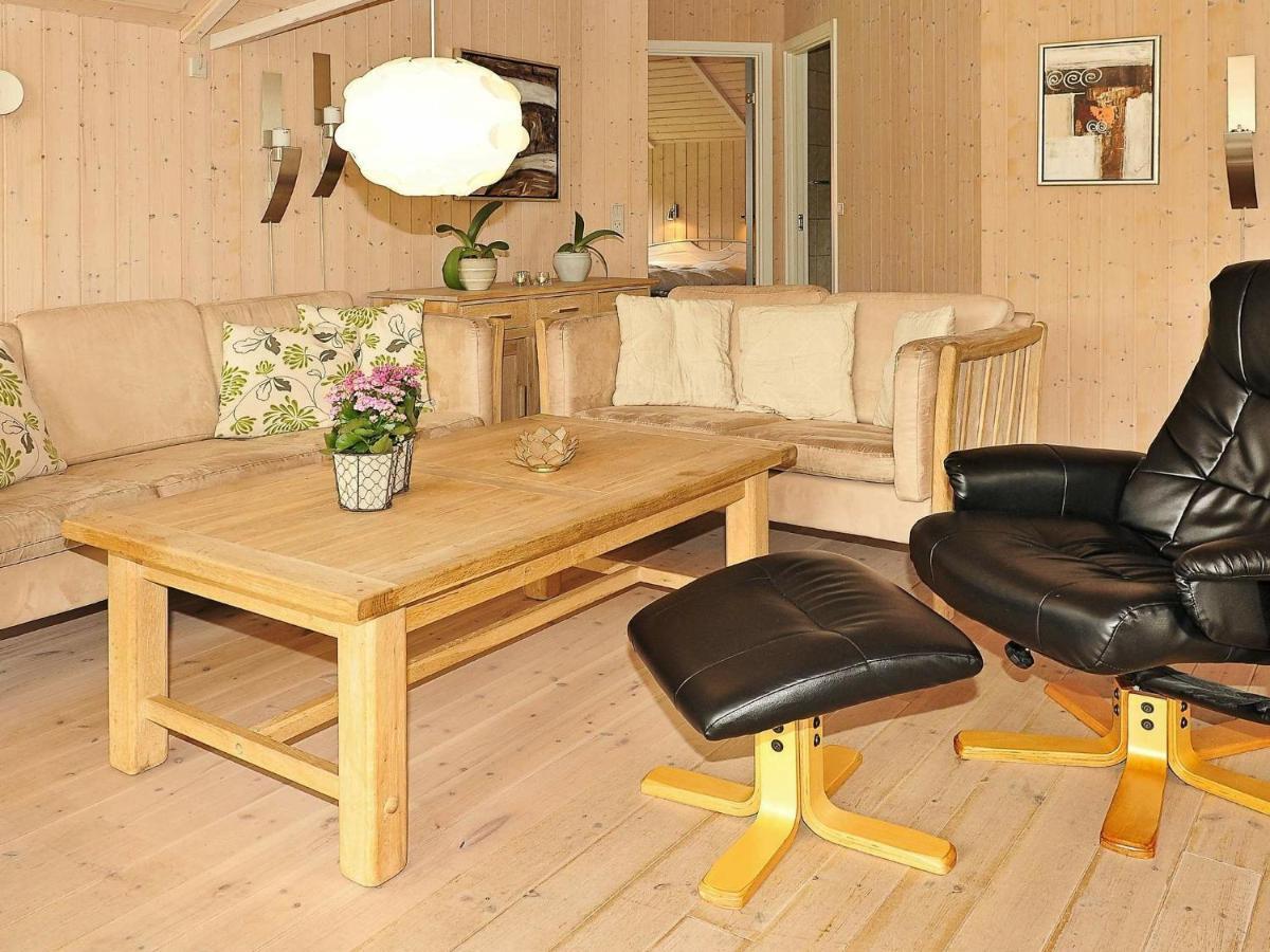 7 Person Holiday Home In Ansager Exteriör bild